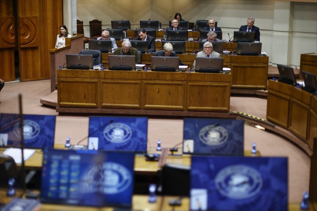 Sala del Senado de la República de Chile durante una sesión